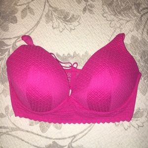 Body by Victoria Lightly Lined Plunge Bra 38DD